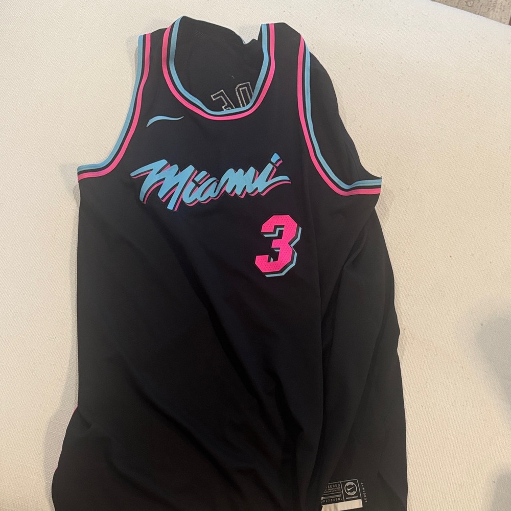 Nike Black Authentic NBA Jersey D Wade authentic jersey barely worn